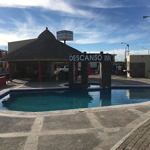 El Descanso Inn